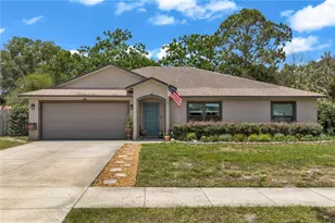 2111 E Parkton Dr, Deltona, FL 32725 - Photo 2