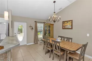 2111 E Parkton Dr, Deltona, FL 32725 - Photo 10