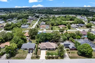2111 E Parkton Dr, Deltona, FL 32725 - Photo 28