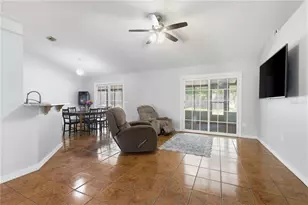 725 W 9th St, Deltona, FL 32725 - Photo 8