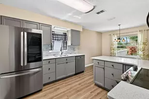 2127 King Richards Ct, Orange City, FL 32763 - Photo 12