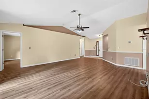 2127 King Richards Ct, Orange City, FL 32763 - Photo 6
