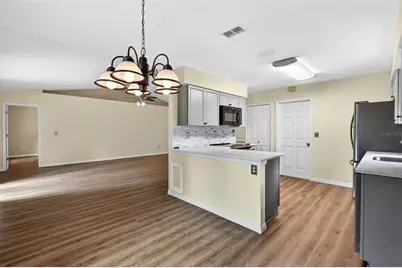 2127 King Richards Court, Orange City, FL 32763 - Photo 8