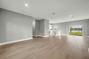814 Price Ct, Deltona, FL 32738 - Photo 6