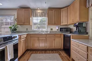 1674 Beasley Dr, Deland, FL 32720 - Photo 10