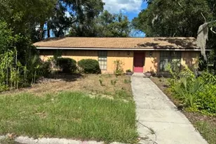 501 Camelia Ln, Deland, FL 32724 - Photo 2