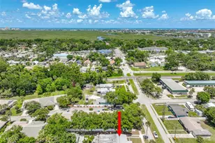 607 Wayne Ave, New Smyrna Beach, FL 32168 - Photo 2