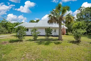 110 W Washington Ave, Deland, FL 32720 - Photo 1