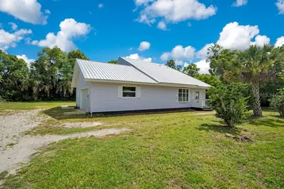 110 W Washington Avenue, Deland, FL 32720 - Photo 2