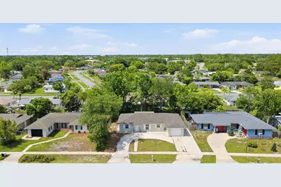 2852 English Drive, Deltona, FL 32738 - Photo 2