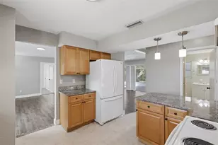 2852 English Dr, Deltona, FL 32738 - Photo 12