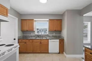 2852 English Dr, Deltona, FL 32738 - Photo 14