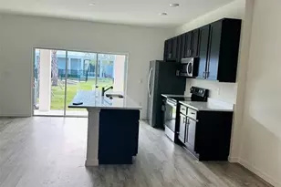 737 Maple Oak Dr, Deland, FL 32720 - Photo 2