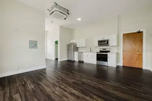 306 W Wisconsin Ave, Deland, FL 32720 - Photo 2