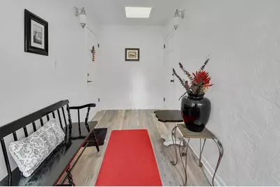 720 S Hill Avenue #8B, Deland, FL 32724 - Photo 2