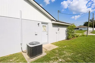 1822 S Houston Dr, Deltona, FL 32738 - Photo 32