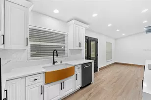 3271 Majestic Oak Dr, Saint Cloud, FL 34771 - Photo 8