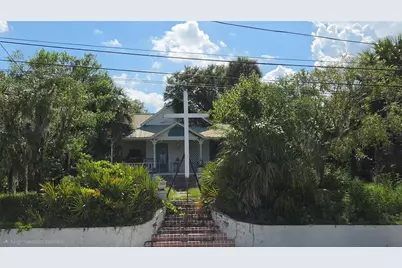 236 N Amelia Avenue, Deland, FL 32724 - Photo 6