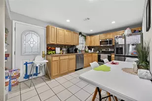1107 4th St, Port Orange, FL 32129 - Photo 10