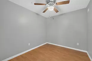 1107 4th St, Port Orange, FL 32129 - Photo 16