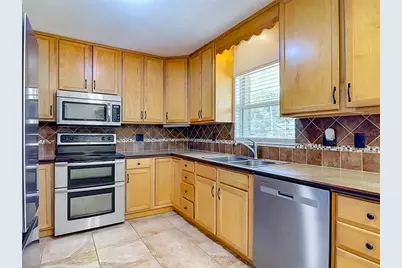 1690 N Clara Avenue, Deland, FL 32720 - Photo 16