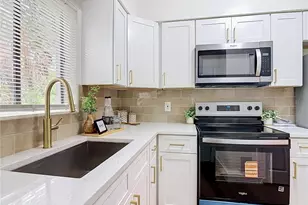 1220 W 3rd St, Sanford, FL 32771 - Photo 14
