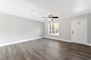451 S Blue Lk Ave, Deland, FL 32724 - Photo 4