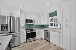 1136 Harbour Point Dr, Port Orange, FL 32127 - Photo 2