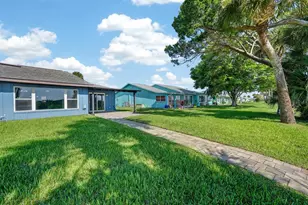 1136 Harbour Point Dr, Port Orange, FL 32127 - Photo 32