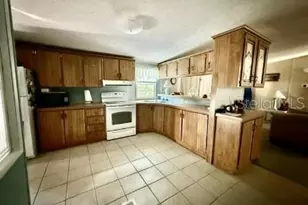 470 Hilltop Ct, Deland, FL 32724 - Photo 10