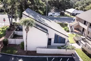 2446 NE 7th St, Ocala, FL 34470 - Photo 2