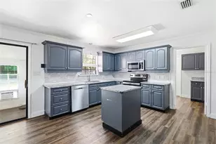 1095 S Ridgewood Ave, Deland, FL 32720 - Photo 18