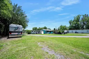 55521 Front St, Astor, FL 32102 - Photo 22