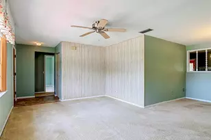 926 Vicksburg St, Deltona, FL 32725 - Photo 4
