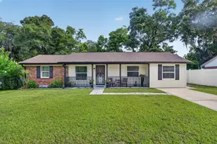 317 Brooklyn Ave, Orange City, FL 32763 - Photo 2