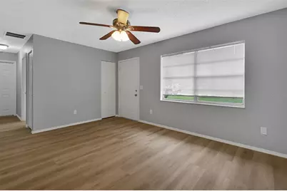 365 W Lansdowne Avenue, Orange City, FL 32763 - Photo 6
