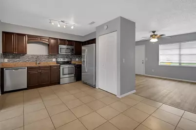 365 W Lansdowne Avenue, Orange City, FL 32763 - Photo 10