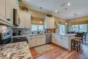 1259 Avenida De Las Casas, Lady Lake, FL 32159 - Photo 18
