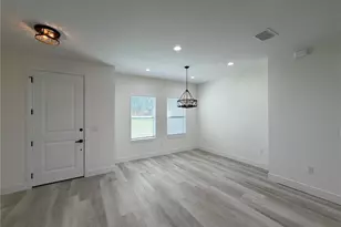 1989 Monterey Dr, Deltona, FL 32738 - Photo 14