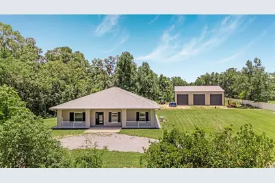 2287 N Spring Garden Avenue, Deland, FL 32720 - Photo 1