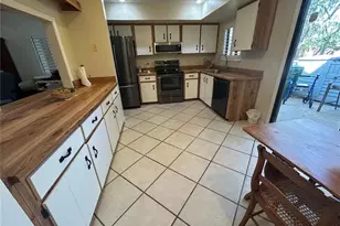 906 Village Green Rd, Deland, FL 32720 - Photo 18