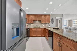 2947 S Atlantic Ave, Daytona Beach, FL 32118 - Photo 4