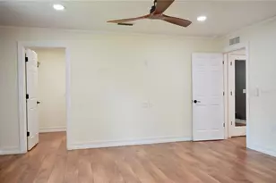 308 N Salisbury Ave, Deland, FL 32720 - Photo 8