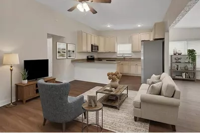 1211 N Boston Avenue, Deland, FL 32724 - Photo 2