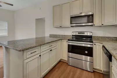 1211 N Boston Avenue, Deland, FL 32724 - Photo 6