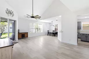 609 Rhodes Dr, Deland, FL 32720 - Photo 8