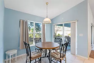 8 White Hurst Ln, Palm Coast, FL 32164 - Photo 6