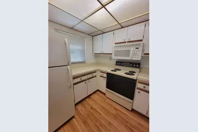 100 E Kentucky Ave #103D, Deland, FL 32724 - Photo 4