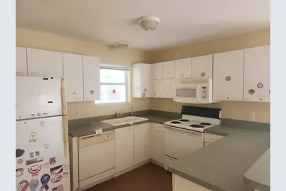 17449 SE 81st Newberry Court, The Villages, FL 32162 - Photo 10