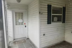 17449 SE 81st Newberry Ct, The Villages, FL 32162 - Photo 4